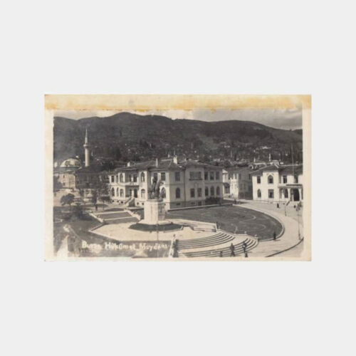 1940 Bursa Hükümet Meydanı Görünüş Kartpostal