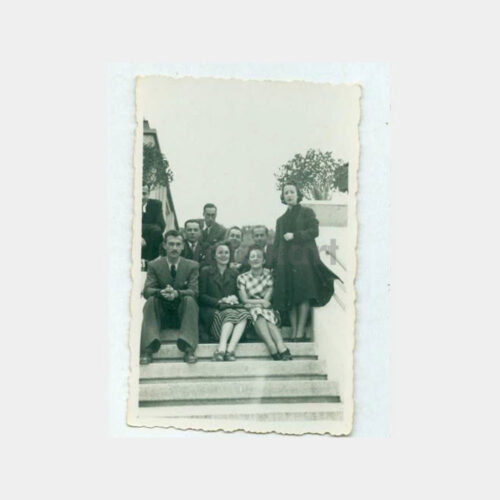 1939 Bursa Çelik Palas Önünde Grup Fotoğraf