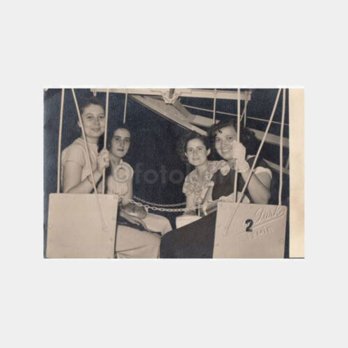 1960 İzmir Fuarı Lunaparkı Konulu Fotoğraf