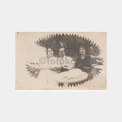 1929 Kır Bahçesi Aile Görünüş Fotoğraf