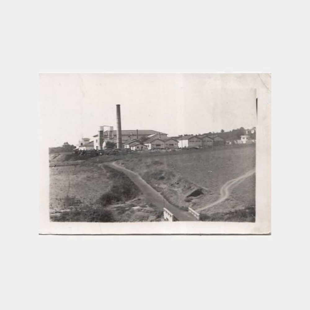 1953 Anadolu Fabrika Binası Konulu Fotoğraf