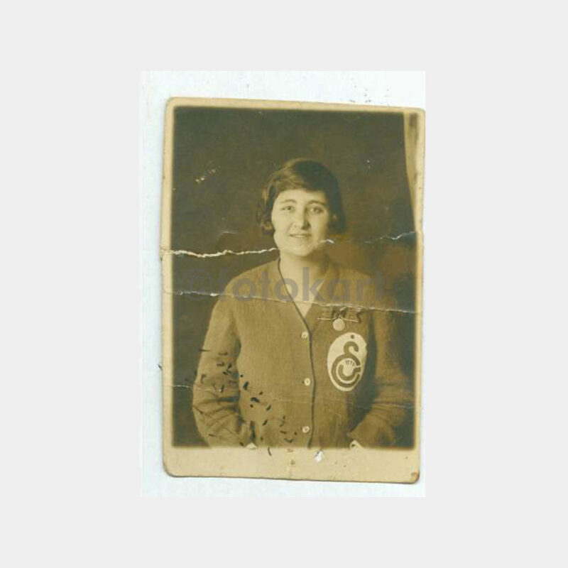 1926 Galatasaray Armalı Kız Öğrenci Fotoğraf