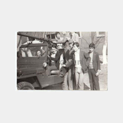 1976 Askeri Topçu Jeep Otosu Konulu Fotoğraf