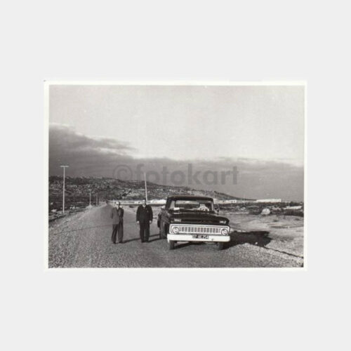 1960 Antalya Plakalı Jeep Araç Görünüş Fotoğraf