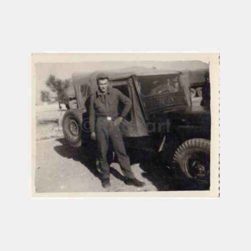 Askeri Jeep Oto Konulu Fotoğrafı