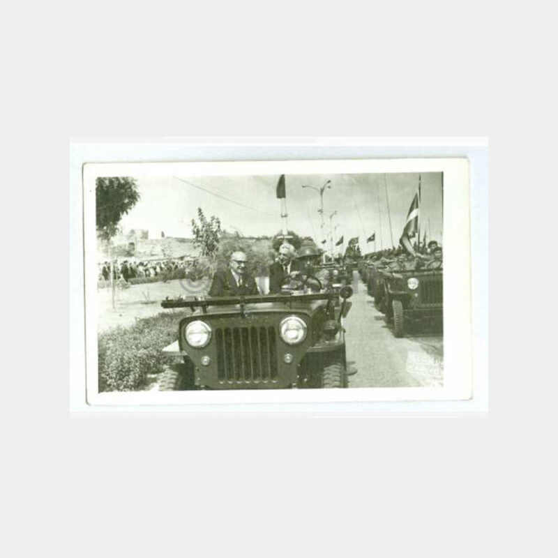 1961 Vatan Caddesi Zafer Bayramı Jeepler Fotoğraf