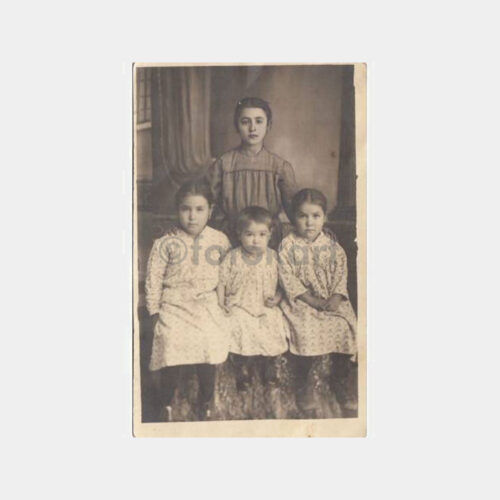 1944 Üç Kardeşler Stüdyo Fotoğraf