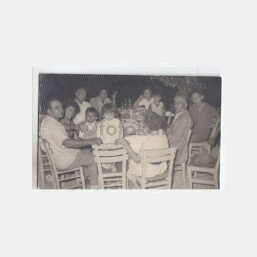 1956 İzmir Kadifekale - Aile Yemek Fotoğraf