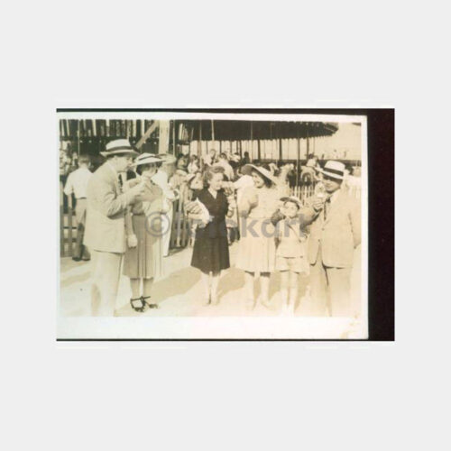 1940 Lunapark Hatırası Aile -Dondurma- Fotoğraf