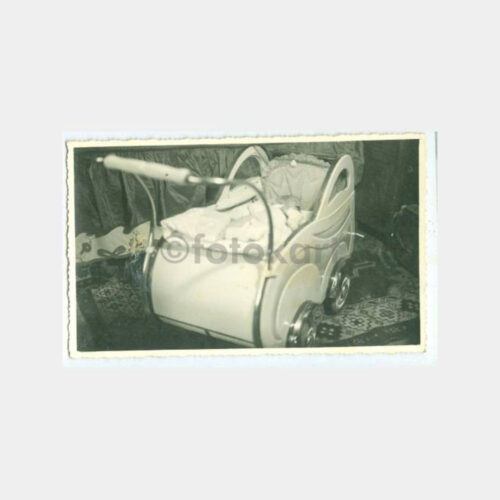 1940 Bebek Arabası Konulu Fotoğraf