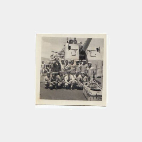1950 Askeri Savaş Gemisinde Grup Konulu Fotoğraf