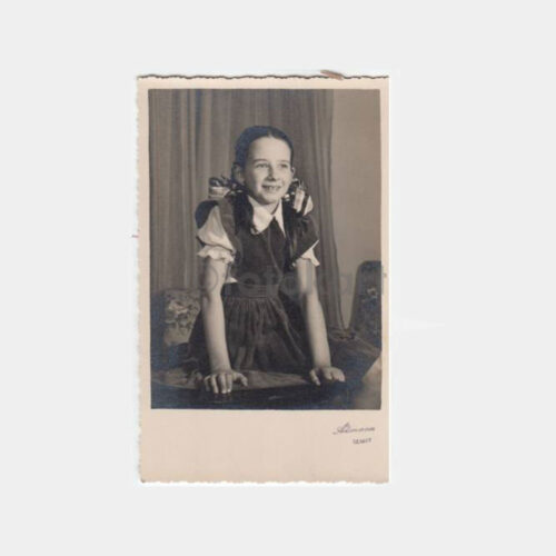 1940 İzmit Stüdyo Atmaca - Kız Çocuk Konulu Fotoğraf