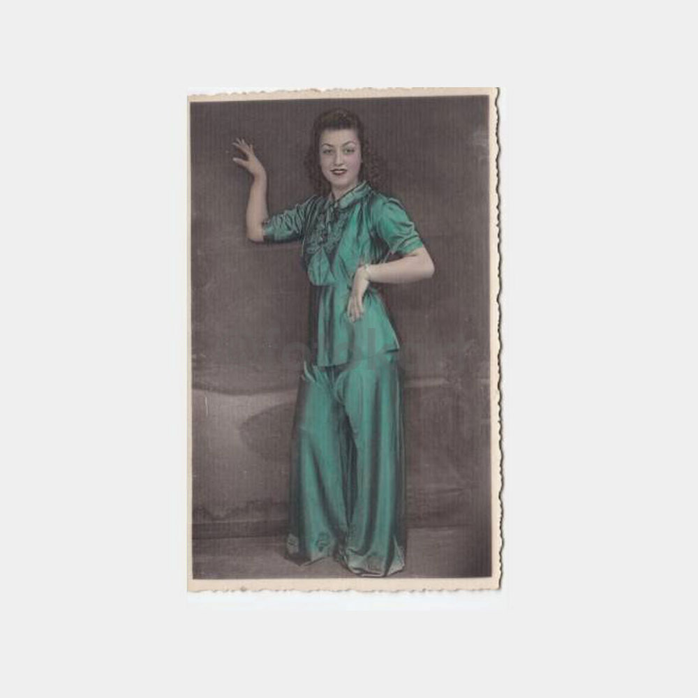 1941 Foto Cumhuriyet - Elle Renklendirilmiş Kadın Fotoğraf