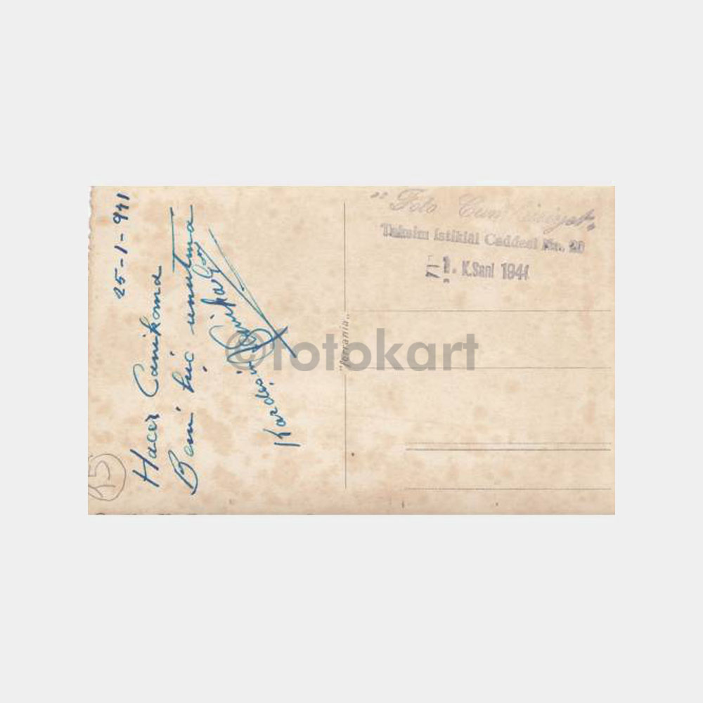 1941 Foto Cumhuriyet - Elle Renklendirilmiş Kadın Fotoğraf - Görsel 2