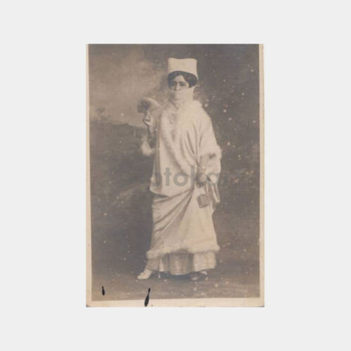 Feraceli Kadın Konulu Fotoğrafı