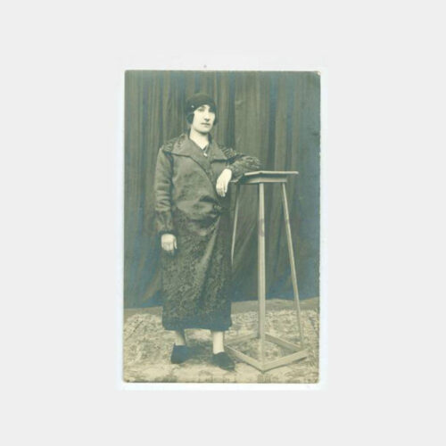 1927 Kadın Görünüş Stüdyo Fotoğraf