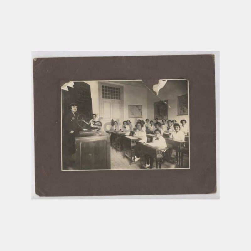 Kız Okulu Matematik Dersinde Görünüş Fotoğraf