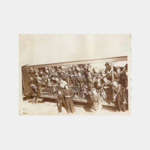 Bursa-Mudanya Treni Önünde Subay Grup Fotoğraf