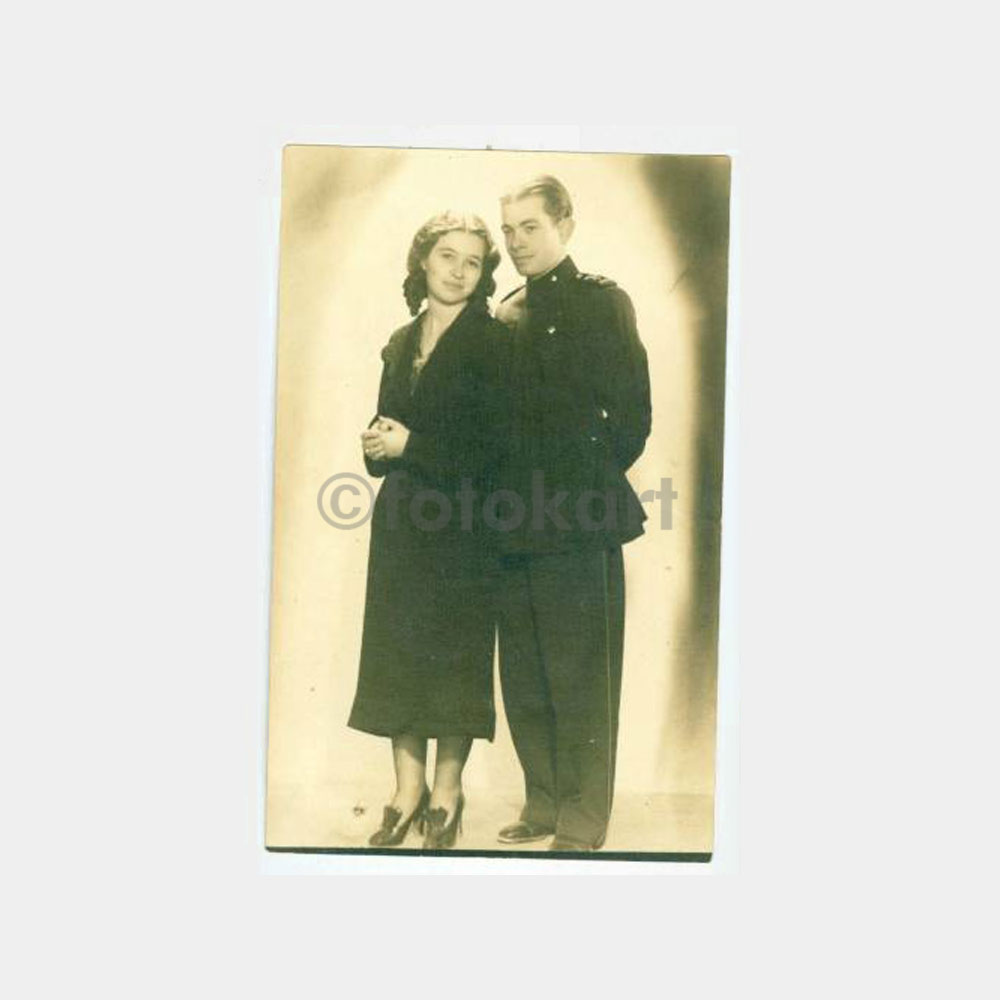 1931 Aile - Subay ve Eşi Görünüş Stüdyo Fotoğraf