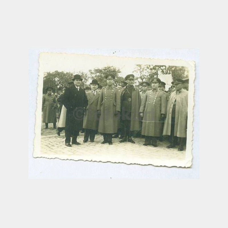 1930 Subay Komutanlar Görünüş Fotoğraf