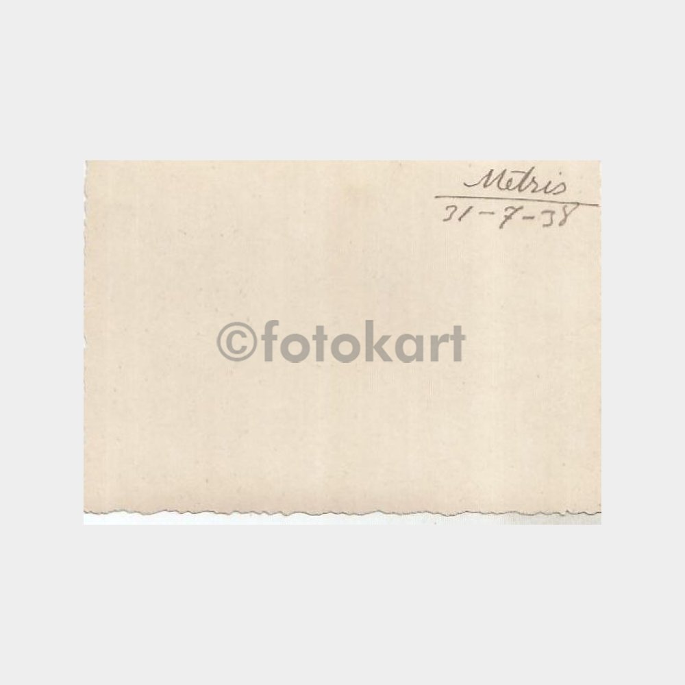 1938 Metris Köyü Aile Kadınlar Konulu Fotoğraf - Görsel 2