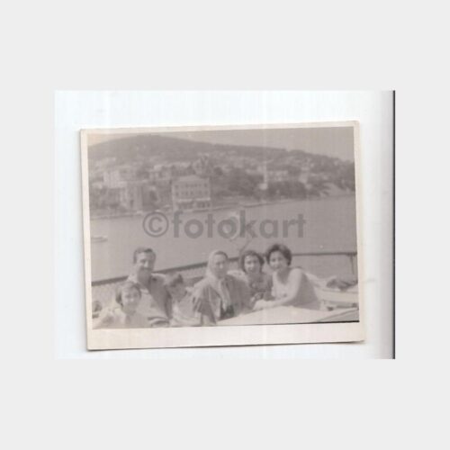 Sahil Kenarında Aile Konulu Fotoğraf