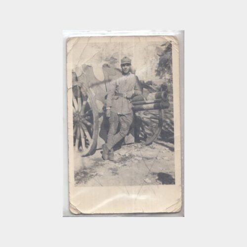 1940 Topçu Arabası Önünde Asker Konulu Fotoğraf