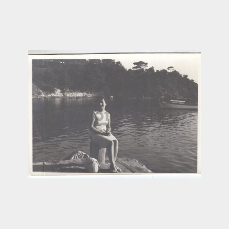 Boğaziçi Sahili Kenarından Kadın Konulu Fotoğraf