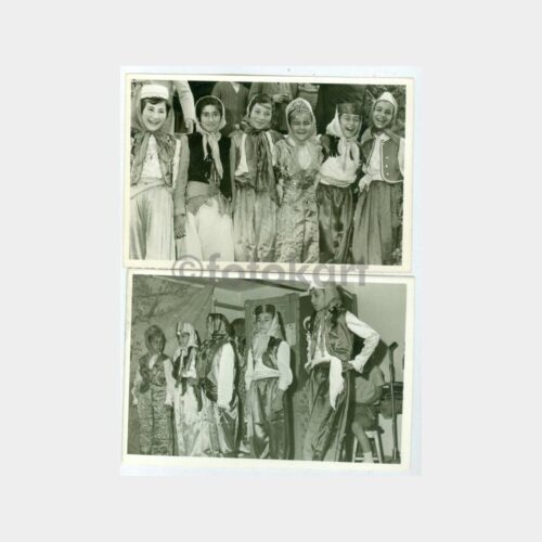 1970 Kız Öğrenciler Folklor Konulu 2 Adet Fotoğraf