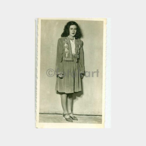 1944 Folklor Kadın Stüdyo Fotoğraf