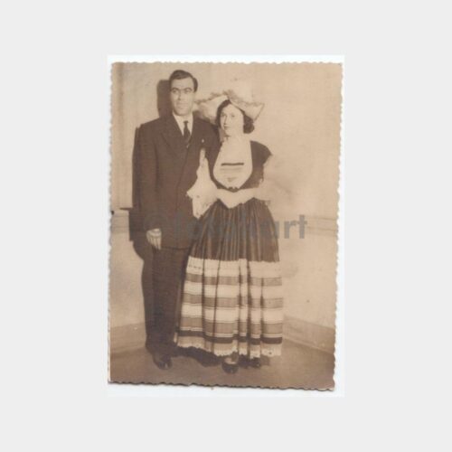 Folklor Giyim Konulu Aile Fotoğraf