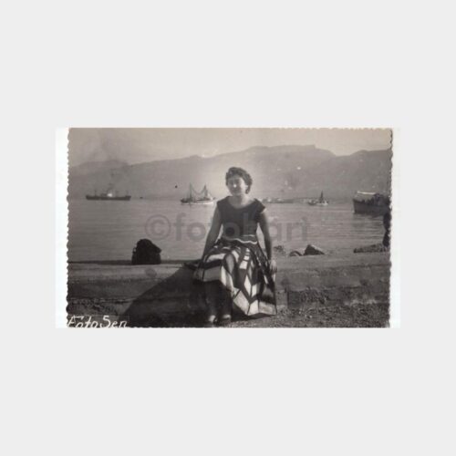 İskenderun -Foto Şen- Sahilde Kadın Fotoğraf