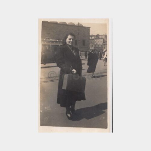 1940 Eminönü Çantalı Kadın Konulu Fotoğraf