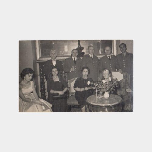 Subaylar Ailesi Birlikte Konulu Fotoğraf