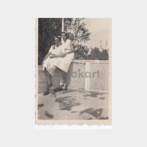 1935 Tarihi Ev Gençler Albüm Fotoğrafı