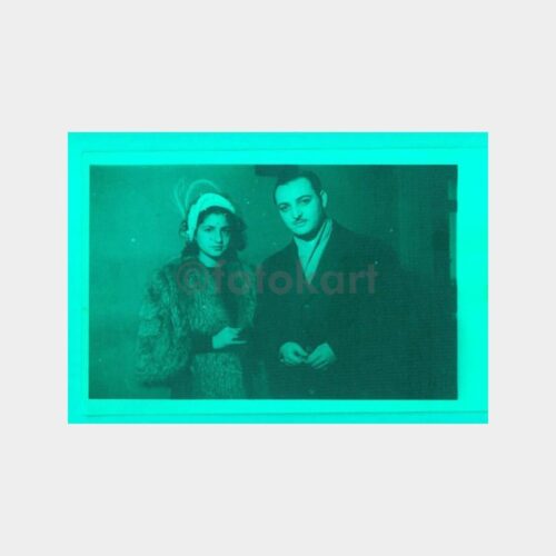 1940 Şapkalı Kürklü Kadın Aile Fotoğraf