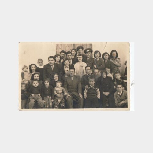 1950 Nişan Çifti ve Ailesi Grup Fotoğraf