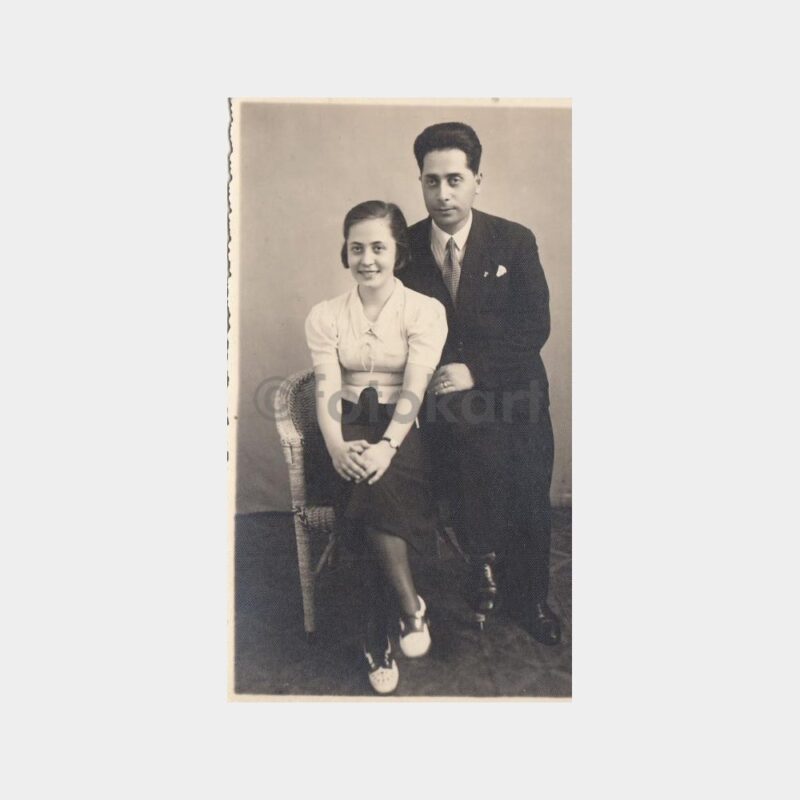 1954 Aile Konulu Stüdyo Fotoğraf