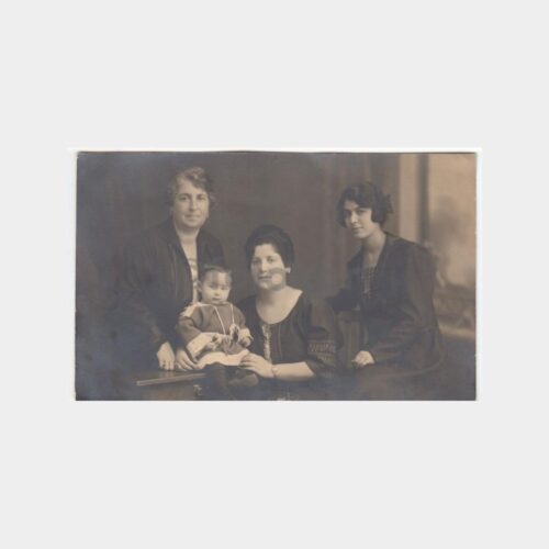 1921 Yabancı Aile ve Çocukları Fotoğrafı