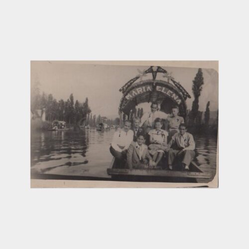 1947 Yabancı Aile Gezi Fotoğrafı