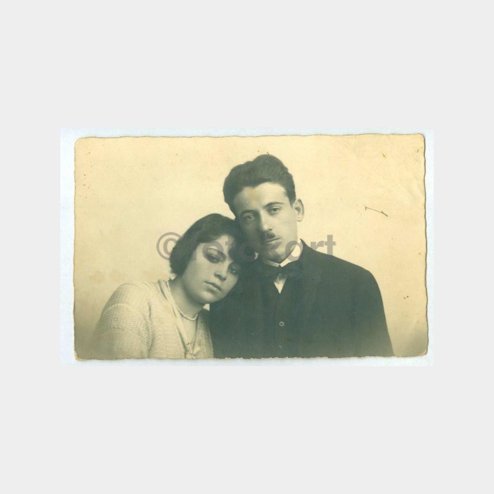 1928 Aile Konulu Stüdyo Fotoğraf