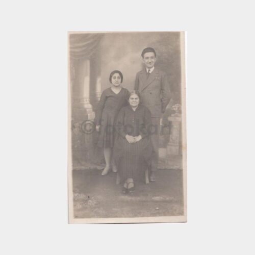 1931 Aile Konulu Stüdyo Fotoğraf