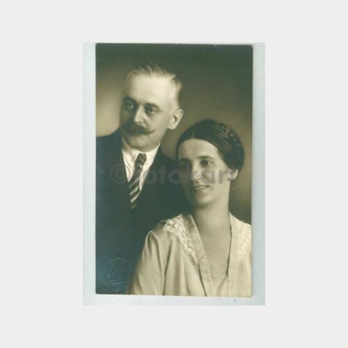 1930 Aile Konulu Stüdyo Fotoğraf