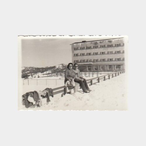 1945 Bursa Uludağ Büyük Otel Önünde 3 Adet Fotoğraf