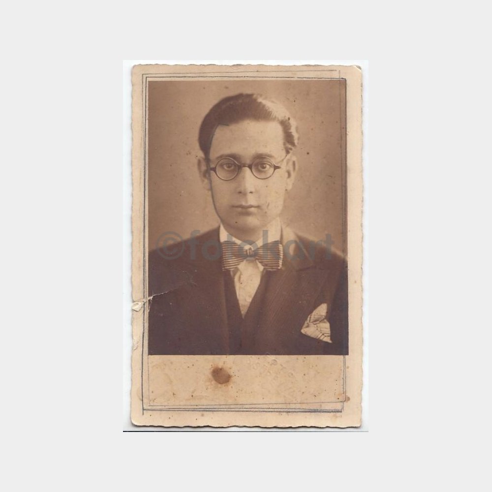 1932 Foto Süreyya - Papyonlu Bay Fotoğraf