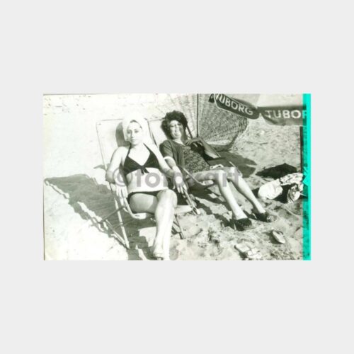 1973 Plaj ve Kadın Konulu Fotoğraf