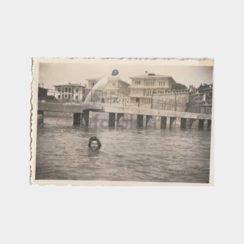 1954 İstanbul Plaj Konulu 4 Adet Albüm Fotoğraf