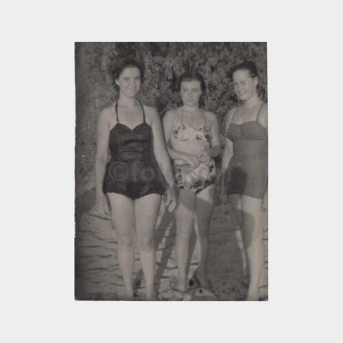 1955 Plaj Kadın Konulu Fotoğraf