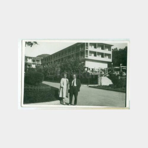 1940 Yalova Termal Otel Önü Aile Fotoğraf