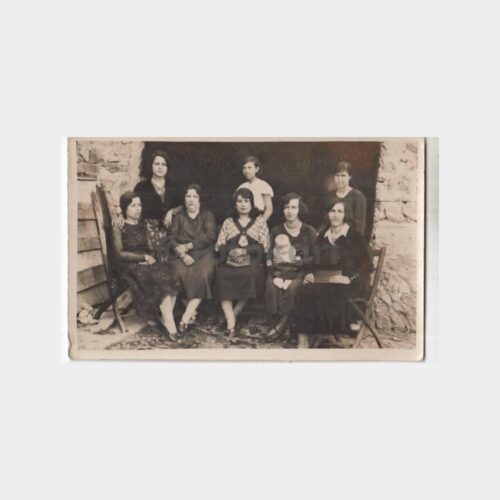 1930 Kasabanın Kadınları Grup Fotoğrafı